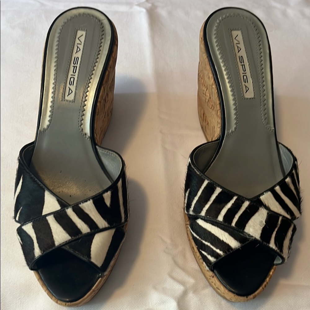 Via Spiga Black and White Wedge Mules